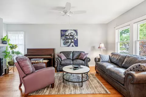 Living - 389 Addison Rd, Riverside, IL 60546 photo 1 of 3