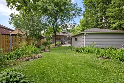 Exterior - 389 Addison Rd, Riverside, IL 60546 photo 8 of 9
