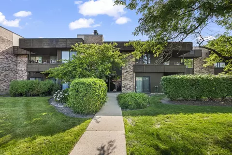 1365 N Sterling Ave #211C, Palatine, IL 60067