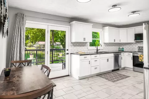 Kitchen - 307 S Daniel St, Le Roy, IL 61752 photo 1 of 5