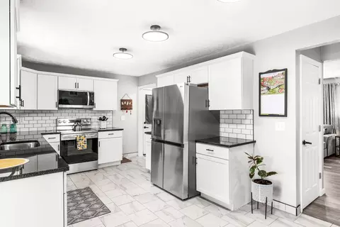 Kitchen - 307 S Daniel St, Le Roy, IL 61752 photo 3 of 5
