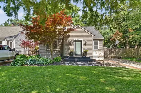 806 S Maple St, Urbana, IL 61801
