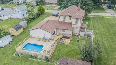Other - 423 High St, Buda, IL 61314 photo 2 of 10