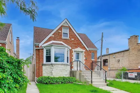 5718 N Parkside Ave, Chicago, IL 60646