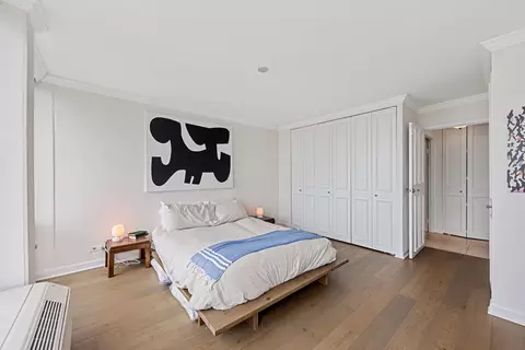 Bedroom - 111 E Chestnut St #55D, Chicago, IL 60611 photo 2 of 2