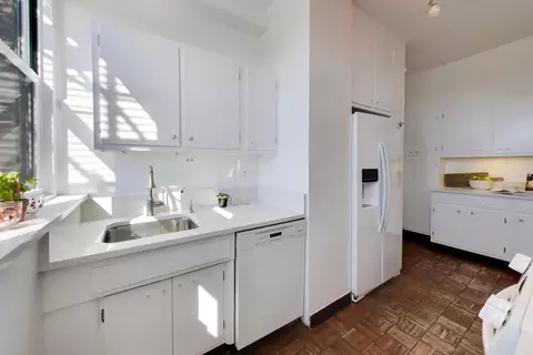 Kitchen - Undisclosed, Chicago, IL 60637 photo 2 of 3