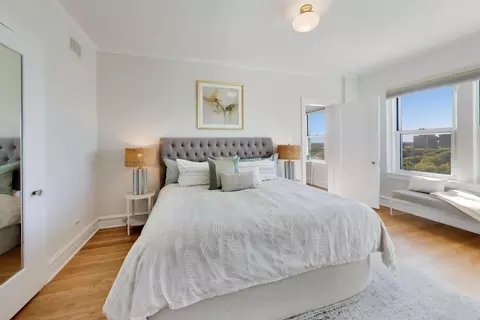 Bedroom - Undisclosed, Chicago, IL 60637 photo 1 of 9