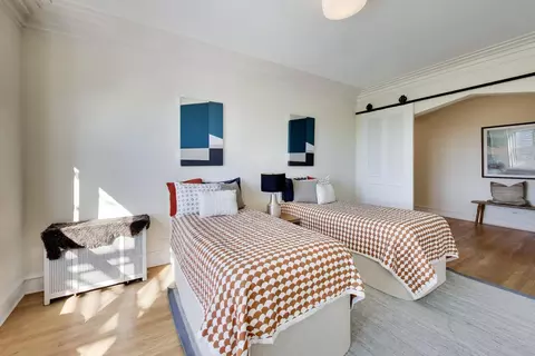 Bedroom - Undisclosed, Chicago, IL 60637 photo 8 of 9