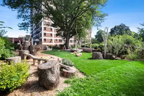 Exterior - Undisclosed, Chicago, IL 60637 photo 6 of 9