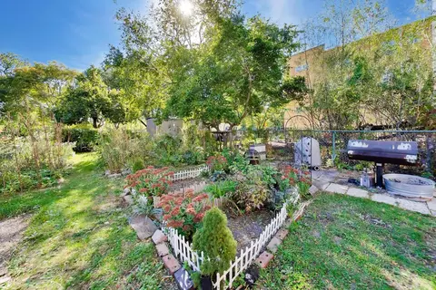 Exterior - Undisclosed, Chicago, IL 60637 photo 4 of 9