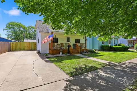 372 N Blaine Ave, Bradley, IL 60915