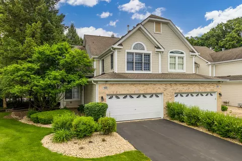 1572 Treeline Ct, Naperville, IL 60565