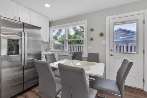 Dining - 3712 Wren Ln, Rolling Meadows, IL 60008 photo 1 of 1