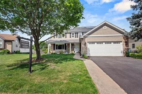 485 W Cimarron Dr, Aurora, IL 60504