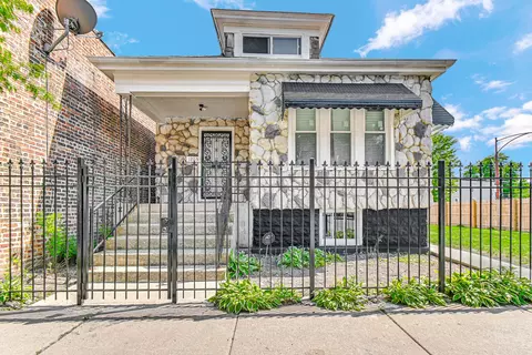 1205 E 93rd St, Chicago, IL 60619