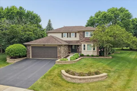 171 Denberry Ct, Lake Zurich, IL 60047