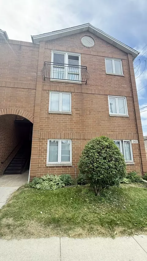 343 W 24th St #1F, Chicago, IL 60616