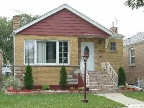 3847 W 70th St, Chicago, IL 60629