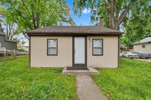 710 E Park St, Urbana, IL 61802