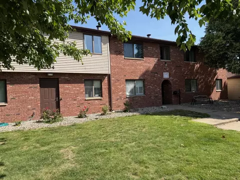 1204 Dean Dr #8, Urbana, IL 61802