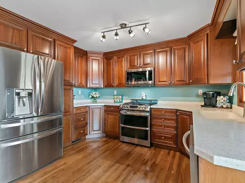 Kitchen - 715 Monterrey Ter, Mchenry, IL 60050 photo 1 of 1