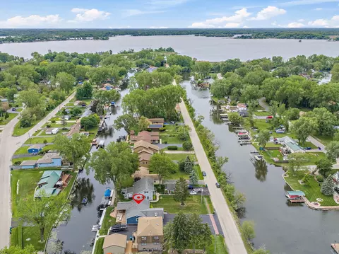 View/Area - 715 Monterrey Ter, Mchenry, IL 60050 photo 6 of 10
