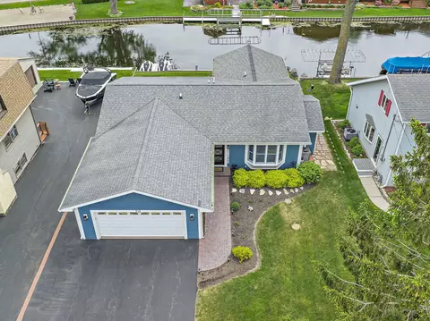 View/Area - 715 Monterrey Ter, Mchenry, IL 60050 photo 1 of 10