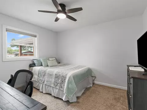 Bedroom - 715 Monterrey Ter, Mchenry, IL 60050 photo 4 of 4