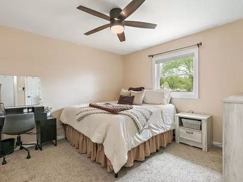 Bedroom - 715 Monterrey Ter, Mchenry, IL 60050 photo 3 of 4