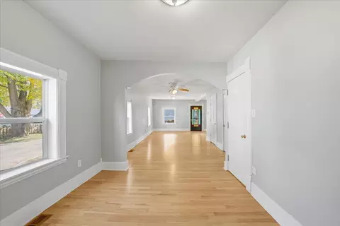 Living - 317 E Dearborn St, Plano, IL 60545 photo 3 of 6