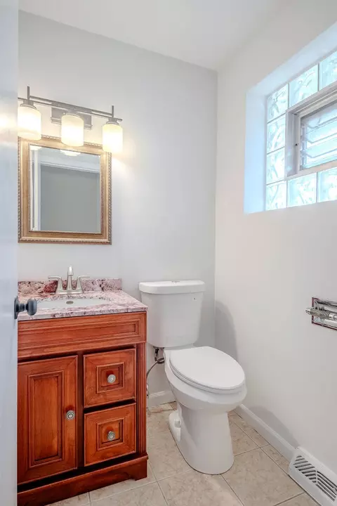 Bath - 1944 S 15th Ave, Broadview, IL 60155 photo 1 of 2
