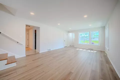 Living - 1944 S 15th Ave, Broadview, IL 60155 photo 1 of 2