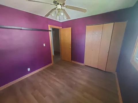 Bedroom - 30 Parkview Dr, Eldridge, IA 52748 photo 2 of 3