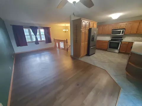 Living - 30 Parkview Dr, Eldridge, IA 52748 photo 3 of 3