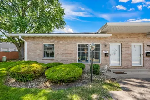 1084 Chovan Dr #1084, Joliet, IL 60435