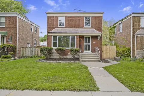 8848 S Jeffery Blvd, Chicago, IL 60617