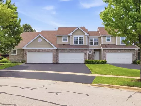 Exterior - 962 Willow St, Itasca, IL 60143 photo 2 of 4