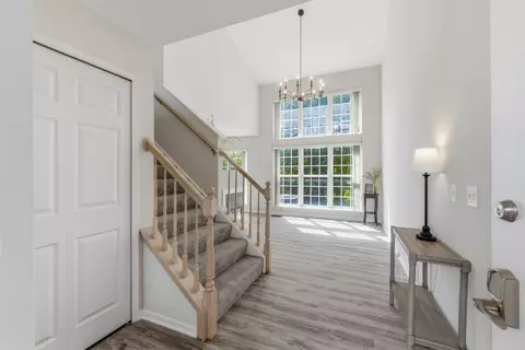 Entry Way - 962 Willow St, Itasca, IL 60143 photo 1 of 1