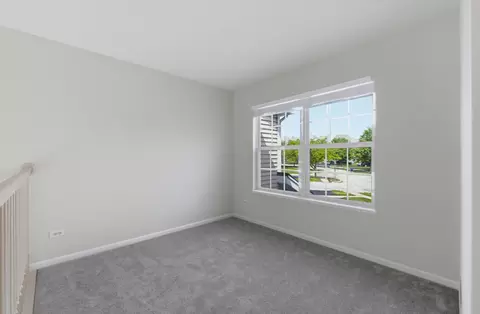 Bedroom - 962 Willow St, Itasca, IL 60143 photo 1 of 5