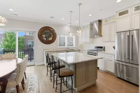 Kitchen - 11 Forest Ave #17, River Forest, IL 60305 photo 1 of 2