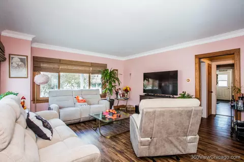 Living - 6308 Main St, Union, IL 60180 photo 2 of 3