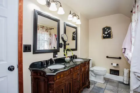 Bath - 6308 Main St, Union, IL 60180 photo 4 of 5
