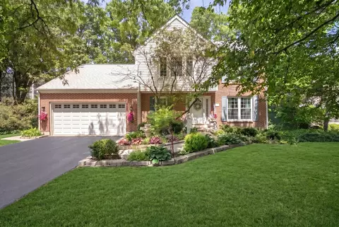 772 Red Oak Dr, Bartlett, IL 60103