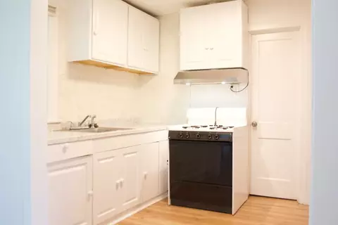 Kitchen - 812 E Benton St, Morris, IL 60450 photo 3 of 3