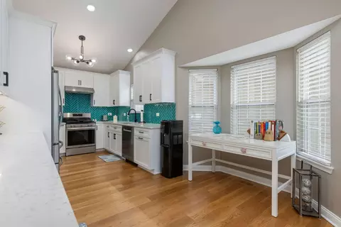 Kitchen - 13500 S Redberry Cir, Plainfield, IL 60544 photo 2 of 4