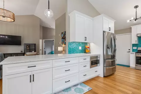 Kitchen - 13500 S Redberry Cir, Plainfield, IL 60544 photo 3 of 4