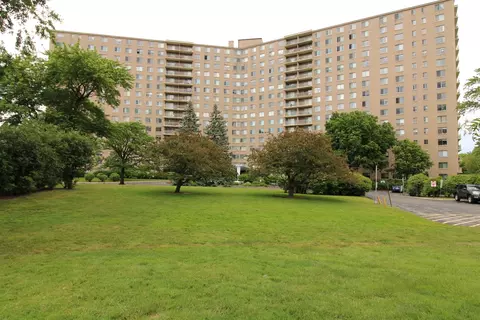 7061 N Kedzie Ave #116, Chicago, IL 60645