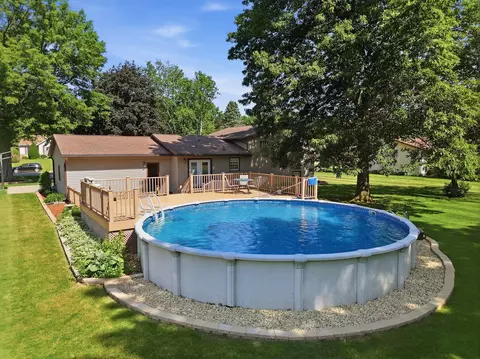 1665 Hill Dr, Dixon, IL 61021 photo 7