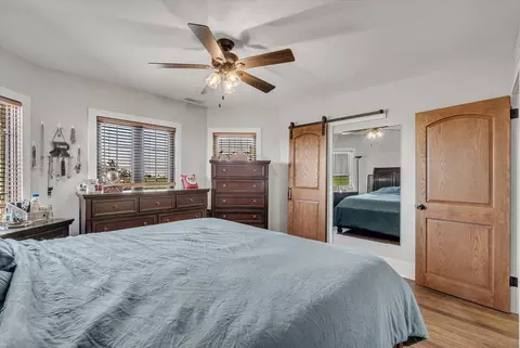 Bedroom - 14910 Osco Rd, Osco, IL 61274 photo 4 of 9