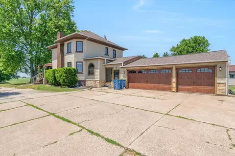 Exterior - 14910 Osco Rd, Osco, IL 61274 photo 4 of 11